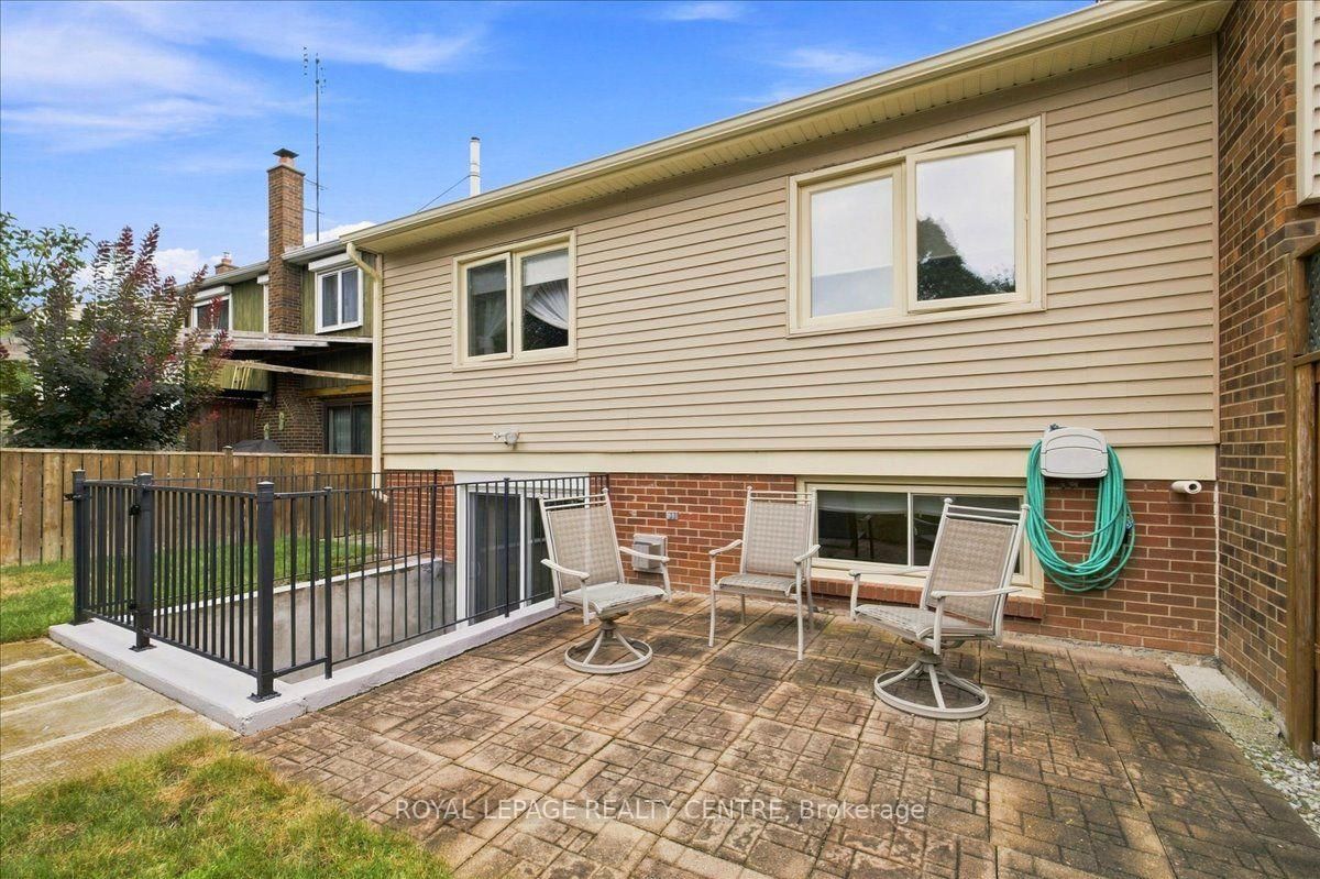 2564 Mainroyal Street • Mississauga, ON photo 39
