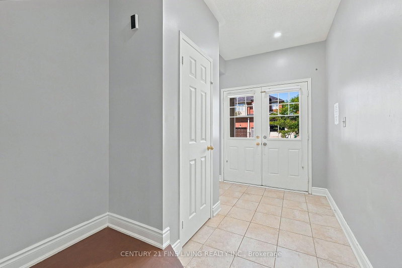 92 GULFBROOK Circle