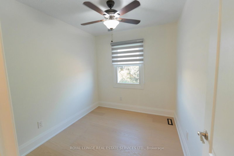 30 Heslop Milton,ON L9T 1B3 — Photo 21