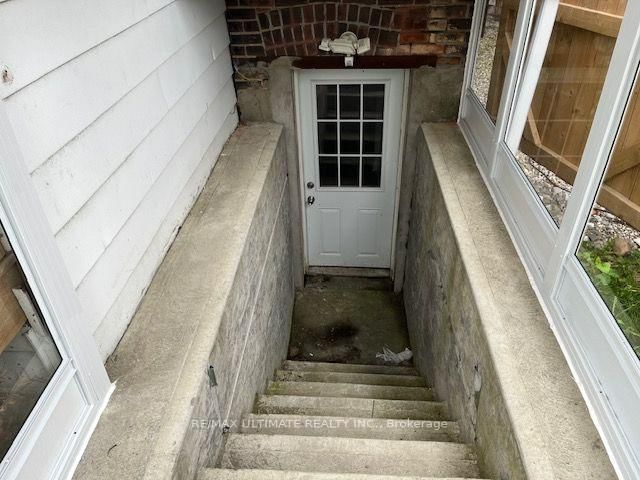 Lower - 10 Hibernia Avenue