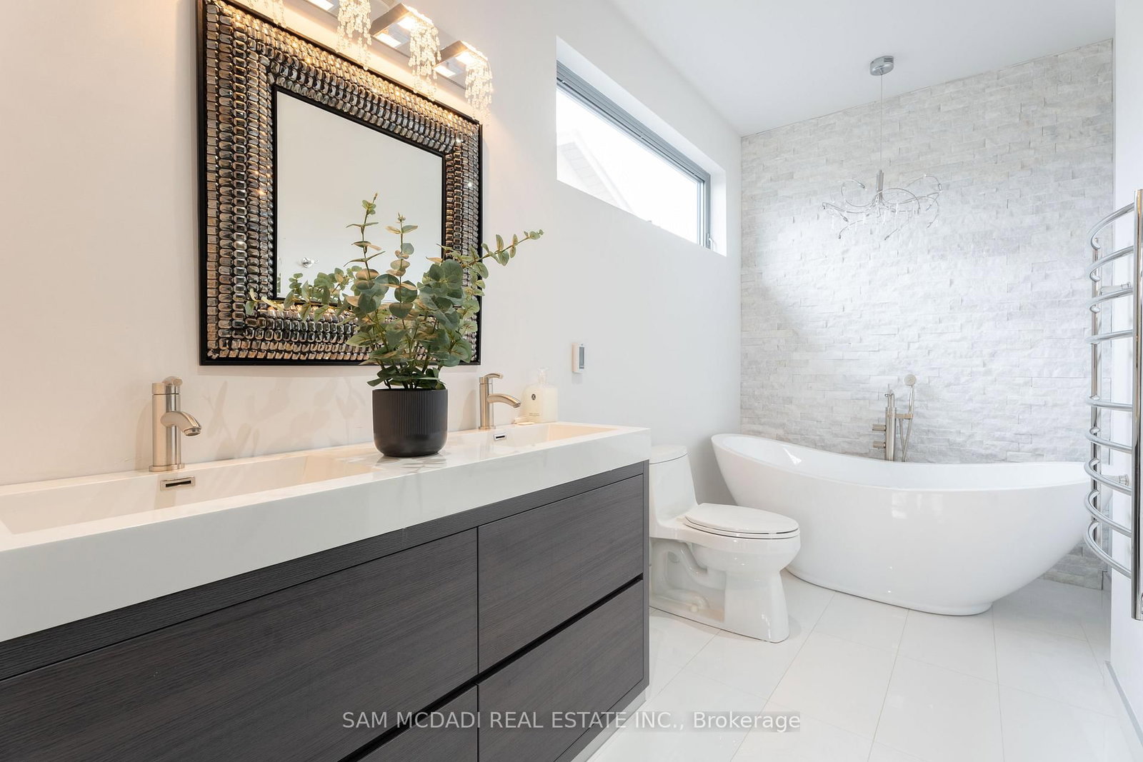 852 Goodwin Road • Mississauga, ON photo 16
