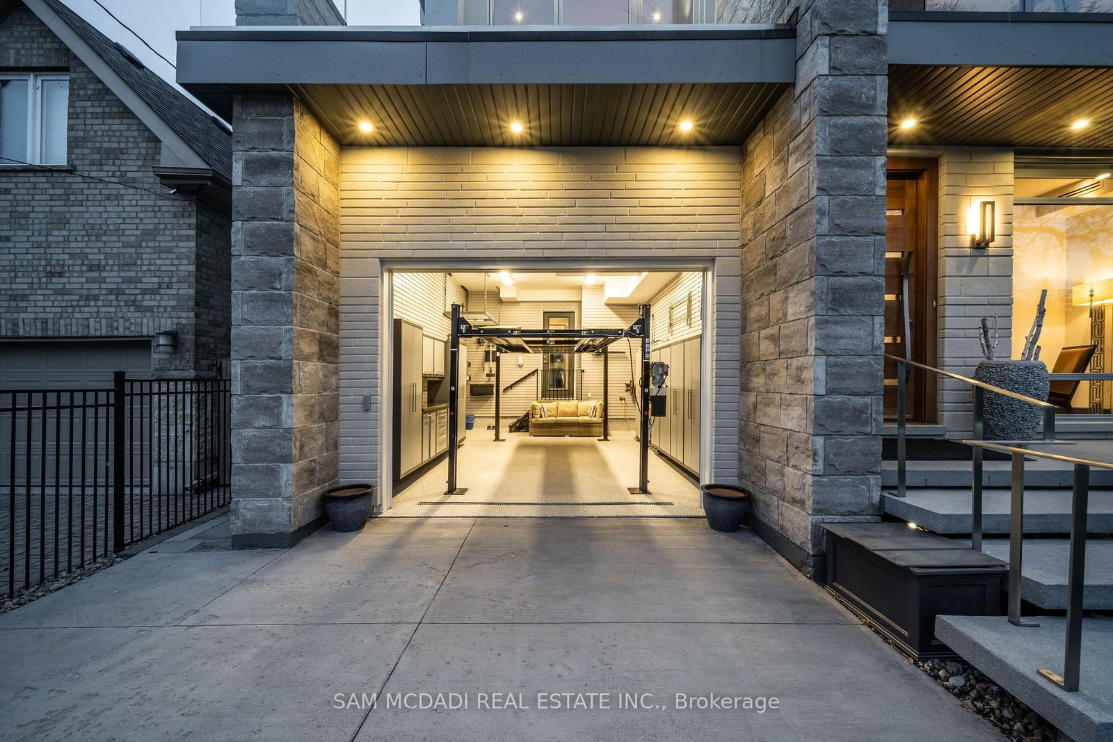 852 Goodwin Road • Mississauga, ON photo 42
