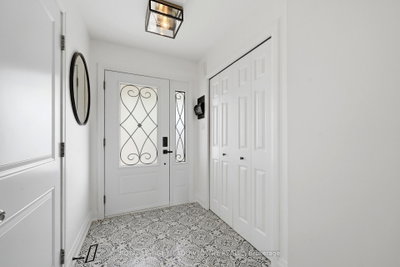 41 Beardmore Crescent • Halton Hills, ON photo 6