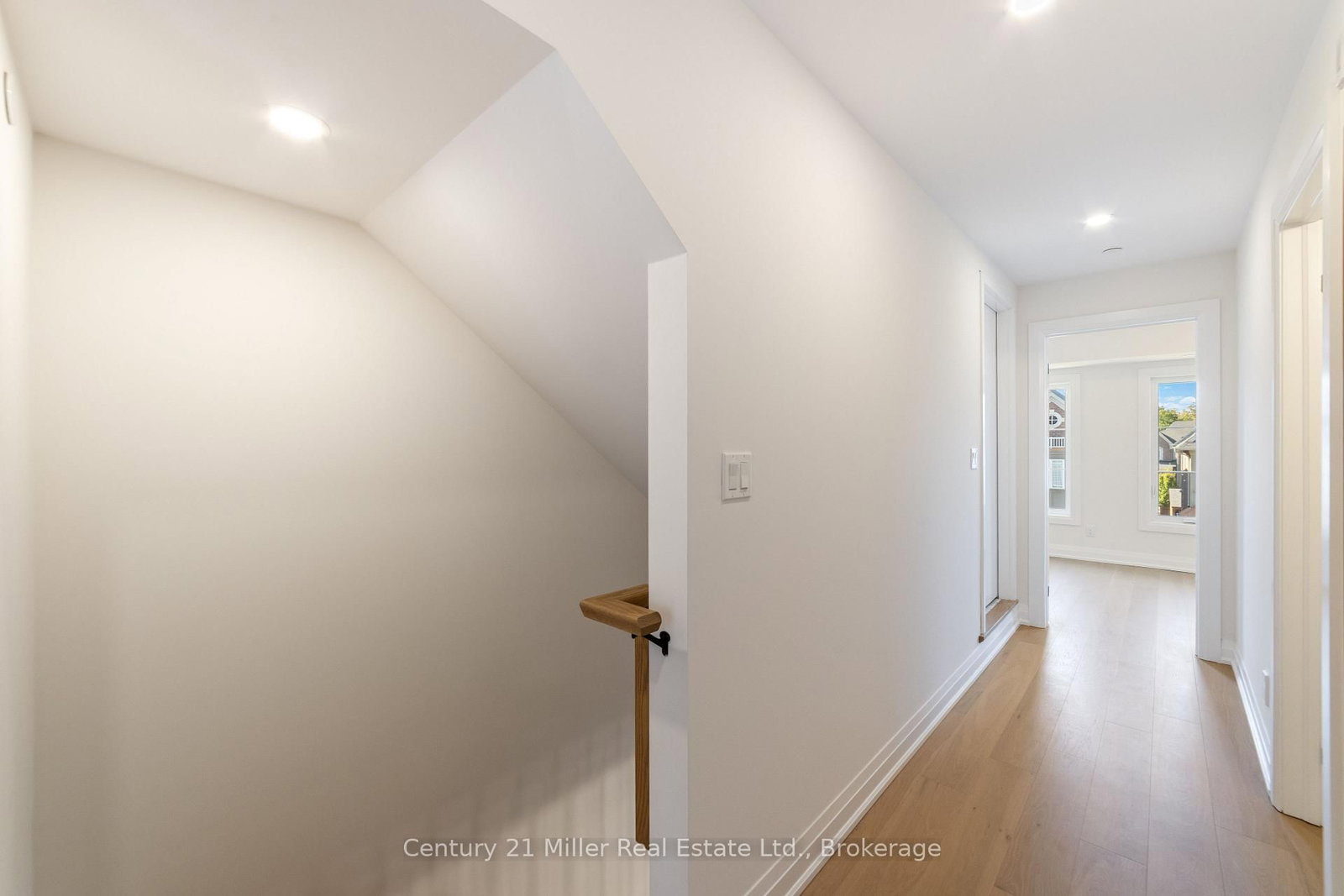 2123 Lillykin Street • #3 • Oakville, ON photo 15