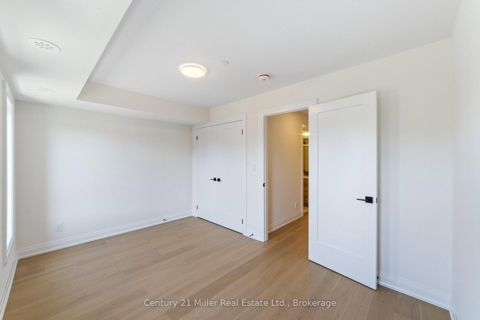 2123 Lillykin Street • #3 • Oakville, ON photo 21