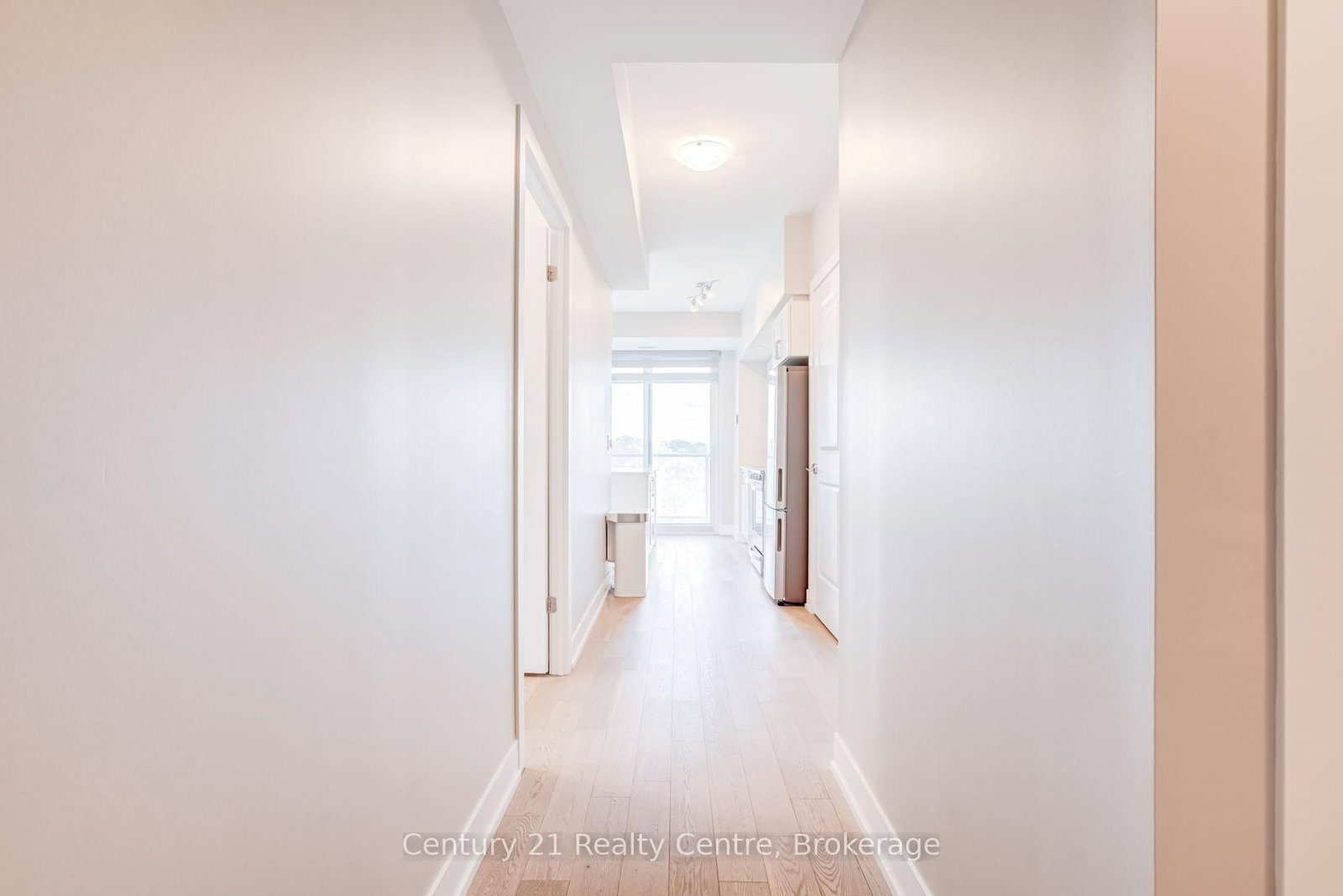 1063 Douglas McCurdy Common • #513 • Mississauga, ON photo 10