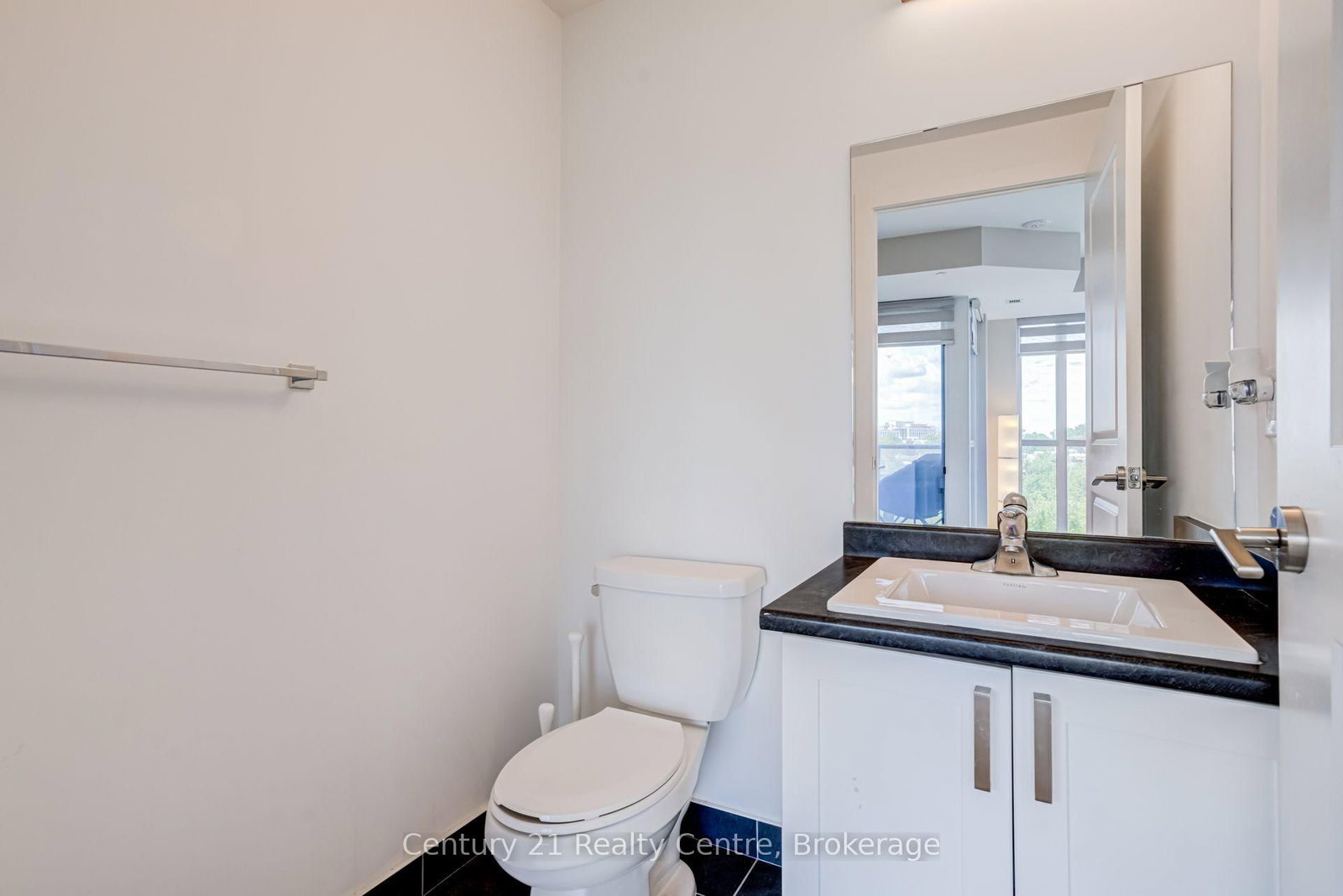 1063 Douglas McCurdy Common • #513 • Mississauga, ON photo 20