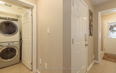 95 McCleave Crescent • Brampton, ON photo 9
