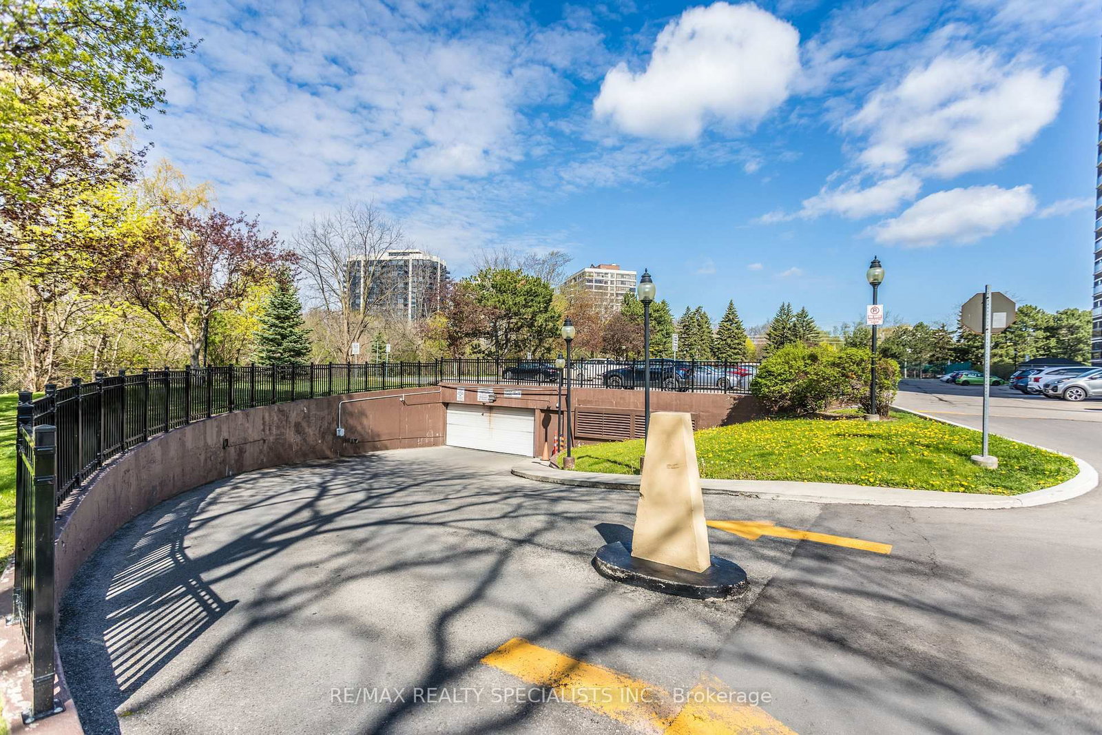 966 Inverhouse Drive • #410 • Mississauga, ON photo 33