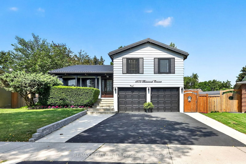 1873 Briarcrook Crescent