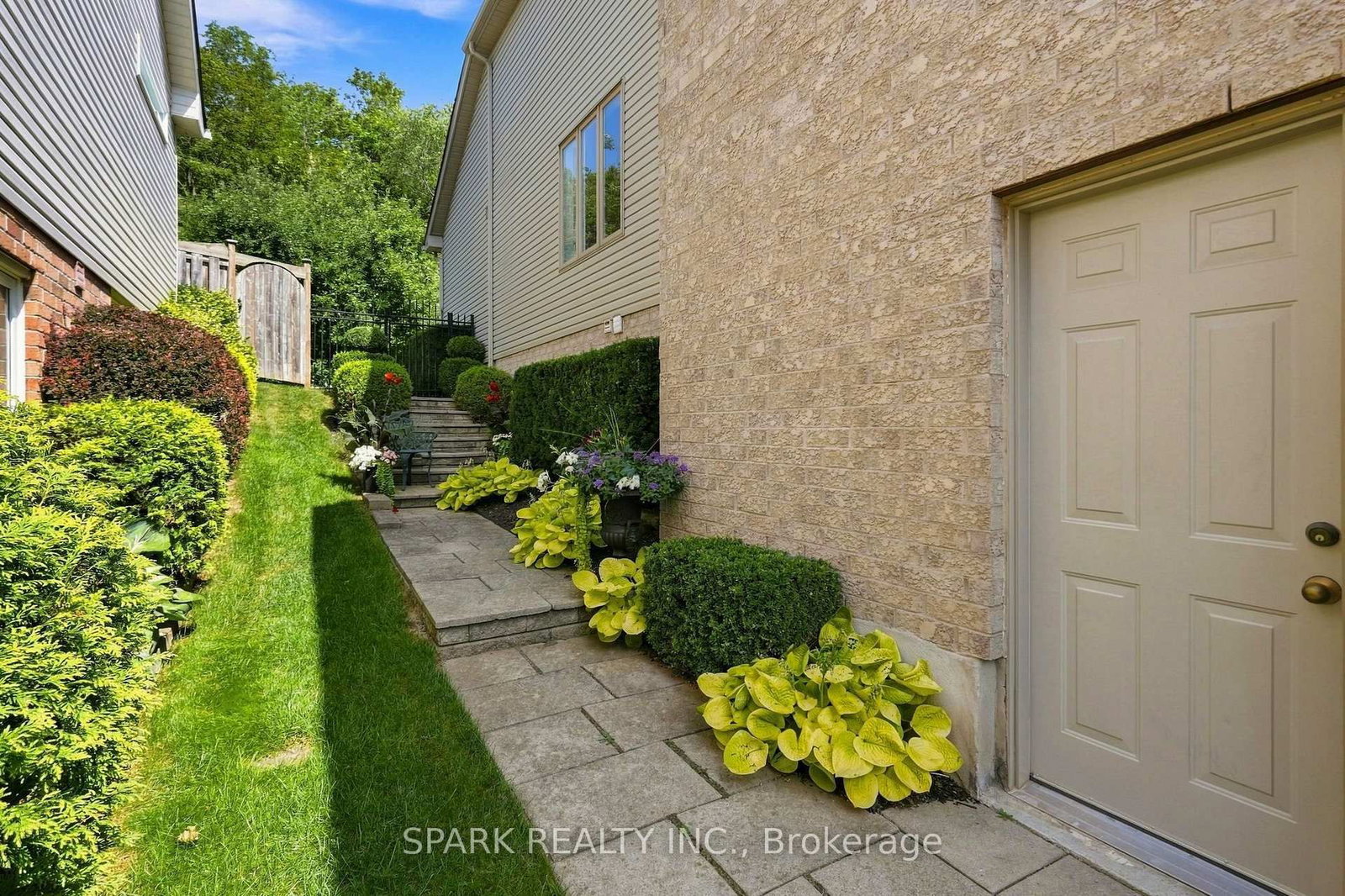 179 Tanners Drive S • Halton Hills, ON photo 46