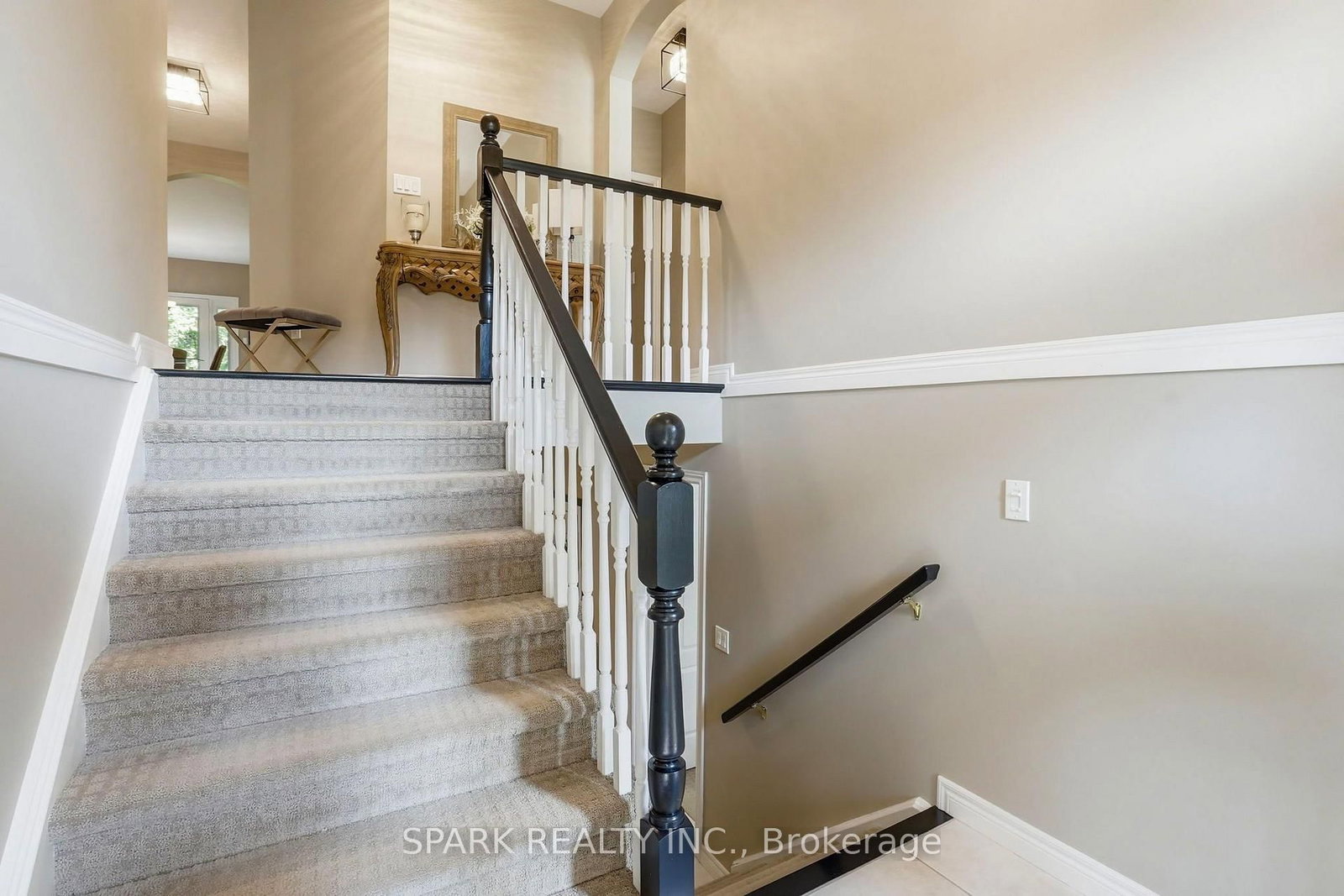 179 Tanners Drive S • Halton Hills, ON photo 6