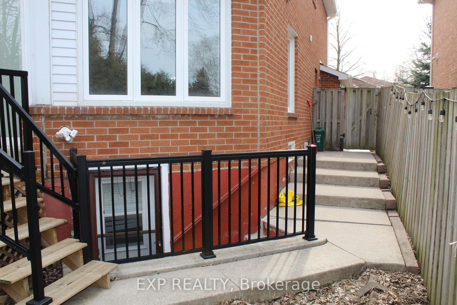 48 Howell Street • Brampton, ON photo 38