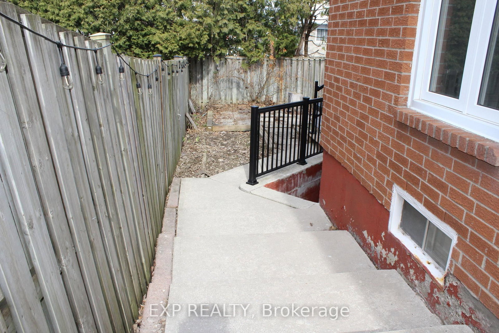 48 Howell Street • Brampton, ON photo 39