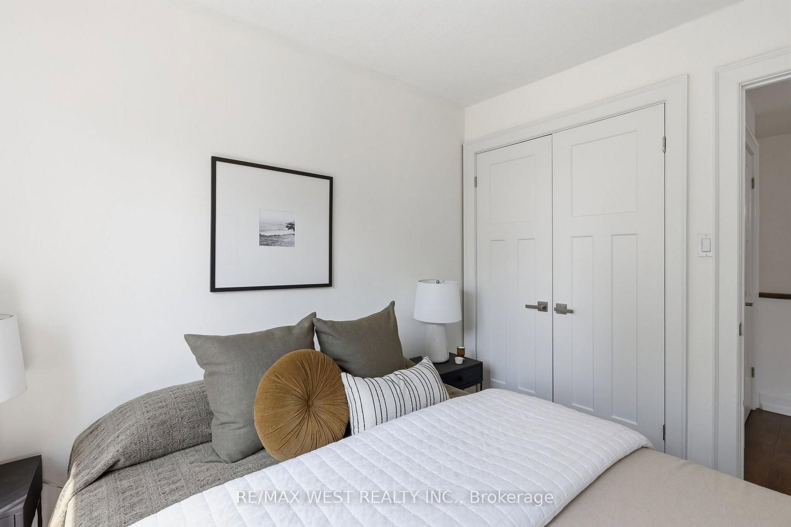 6650 Falconer Drive • #112 • Mississauga, ON photo 26