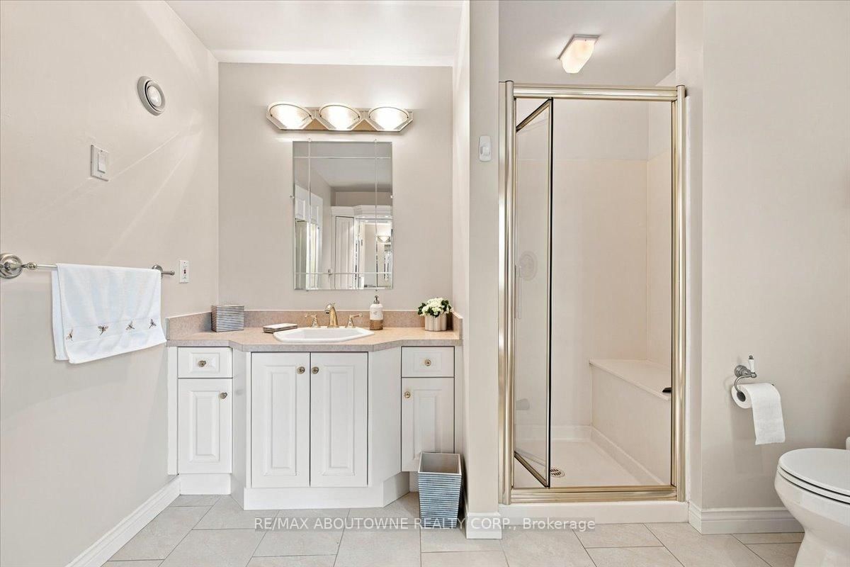 2145 Country Club Drive • #7 • Burlington, ON photo 27