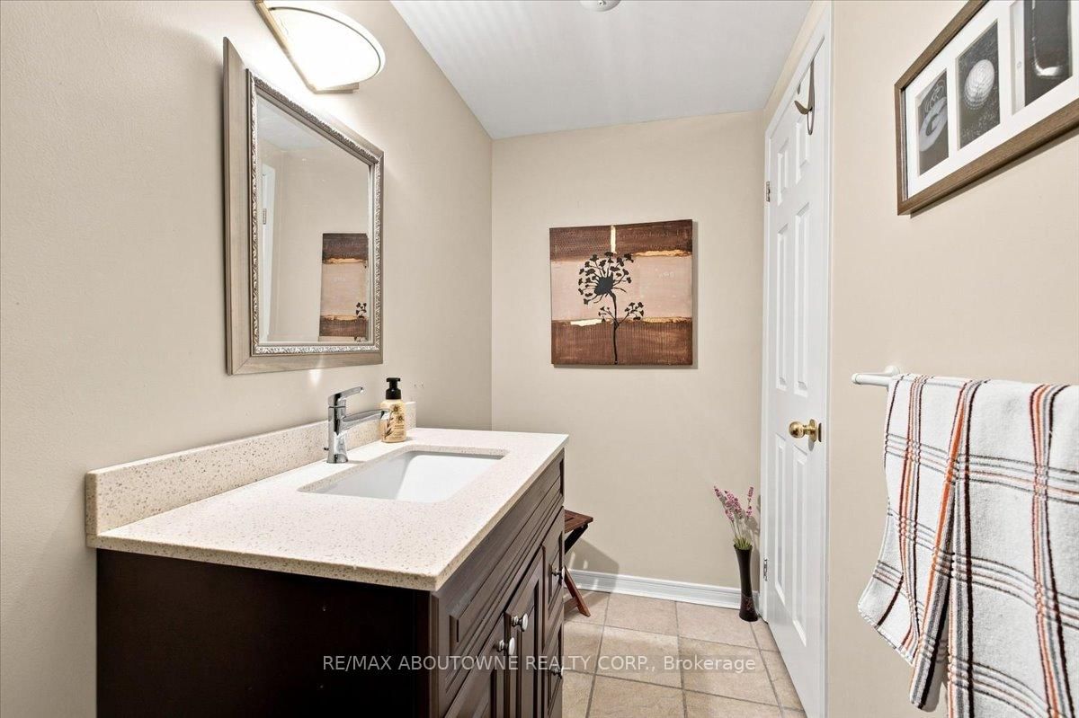 2145 Country Club Drive • #7 • Burlington, ON photo 37