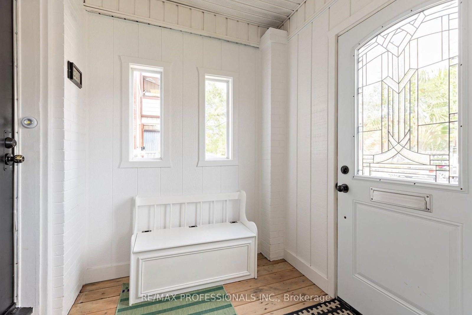 502 Jane Street • Toronto, ON photo 3