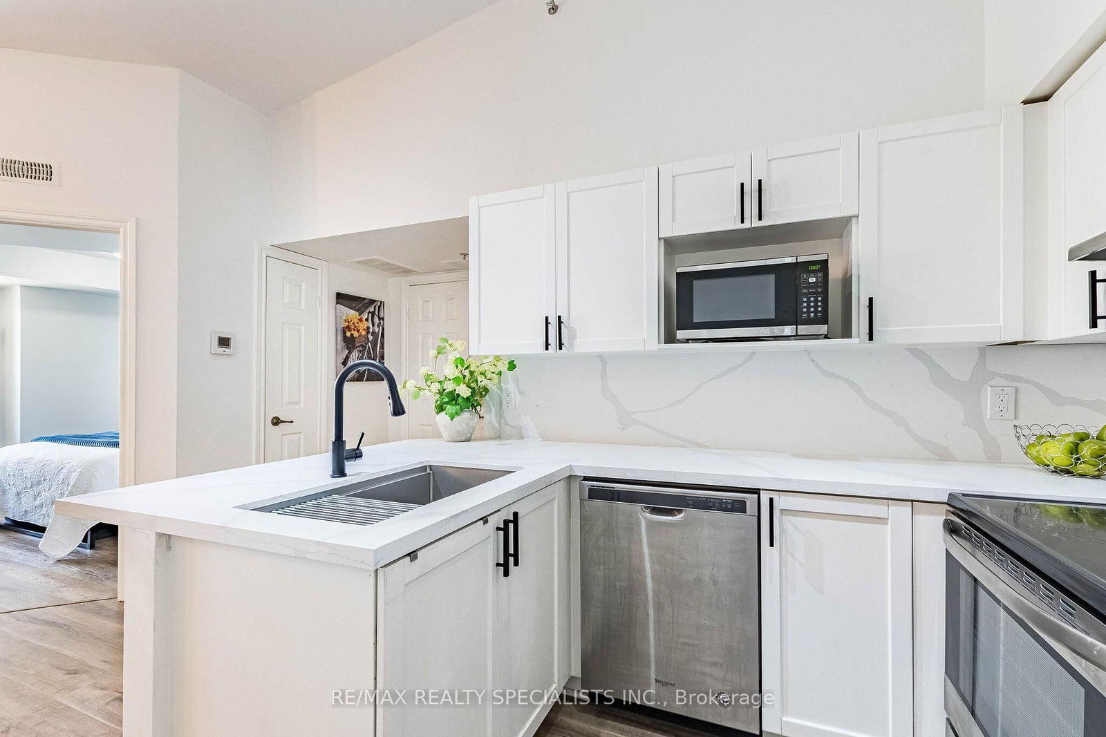 1480 Bishops Gate • #406 • Oakville, ON photo 17
