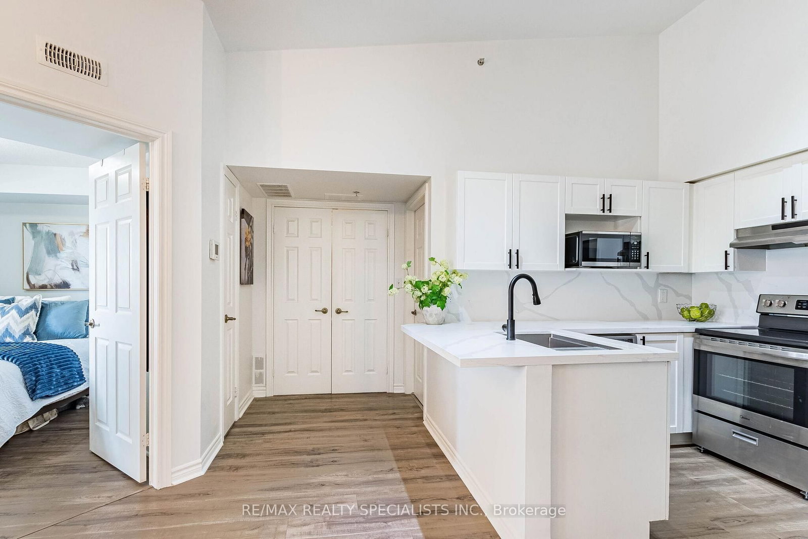 1480 Bishops Gate • #406 • Oakville, ON photo 21