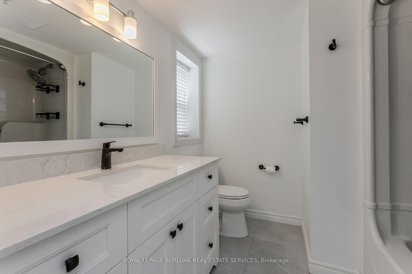 2035 Appleby Line • #101 • Burlington, ON photo 12