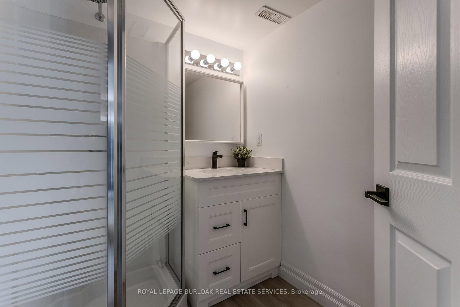 2035 Appleby Line • #101 • Burlington, ON photo 18