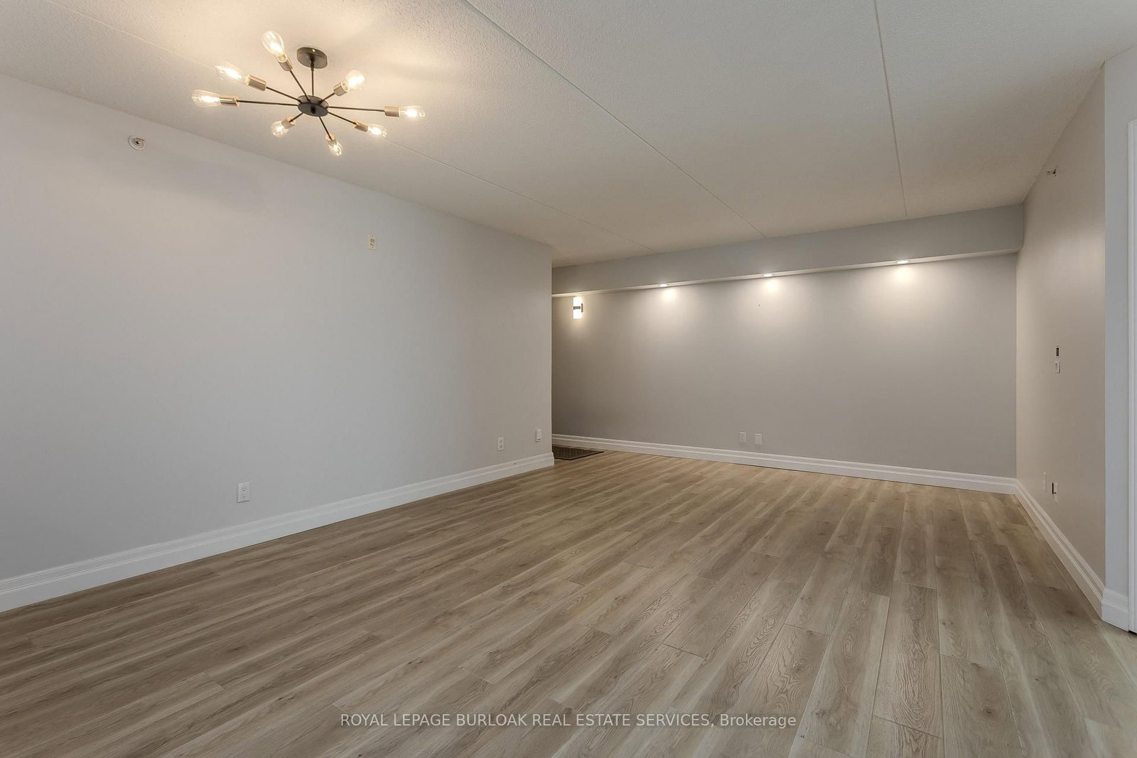 2035 Appleby Line • #101 • Burlington, ON photo 3