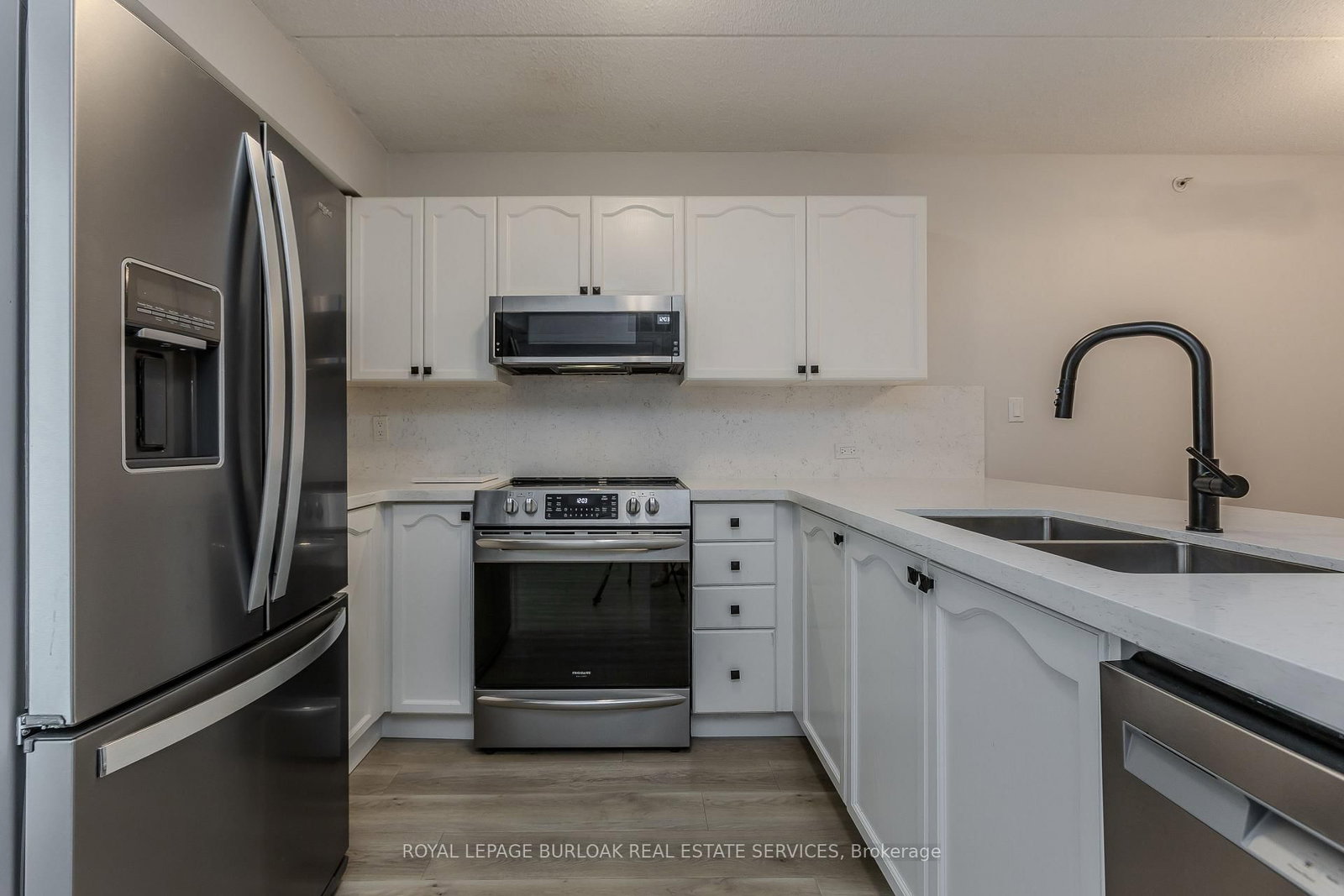 2035 Appleby Line • #101 • Burlington, ON photo 8