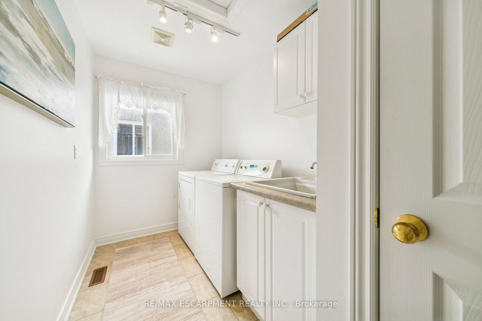 245 Centennial Forest Drive • Milton, ON photo 28