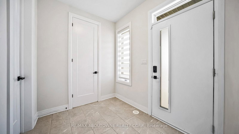 102 Settlers Road E