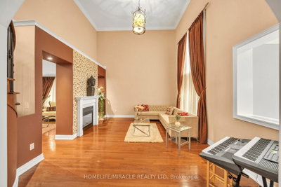 24 Haywood Brampton,ON L6X 0W1 — Photo 11
