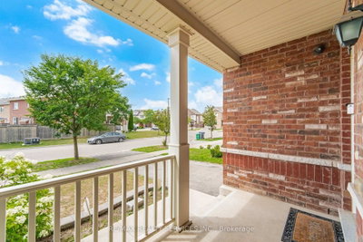 148 Miracle Trail • Brampton, ON photo 6