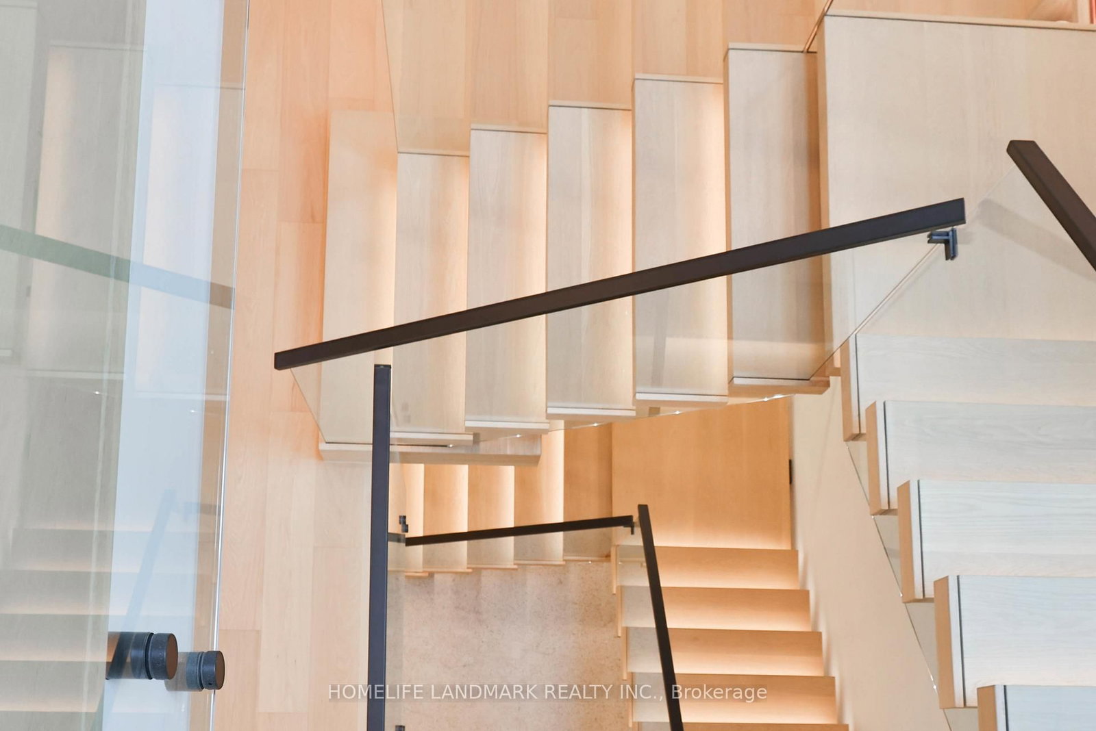 12 Bernice Avenue • Toronto, ON photo 31
