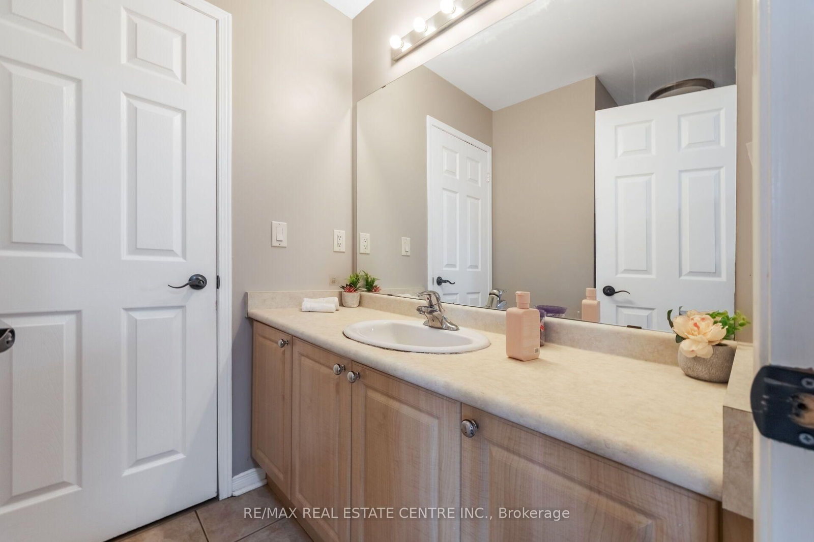 54 Lockburn Crescent • Brampton, ON photo 29
