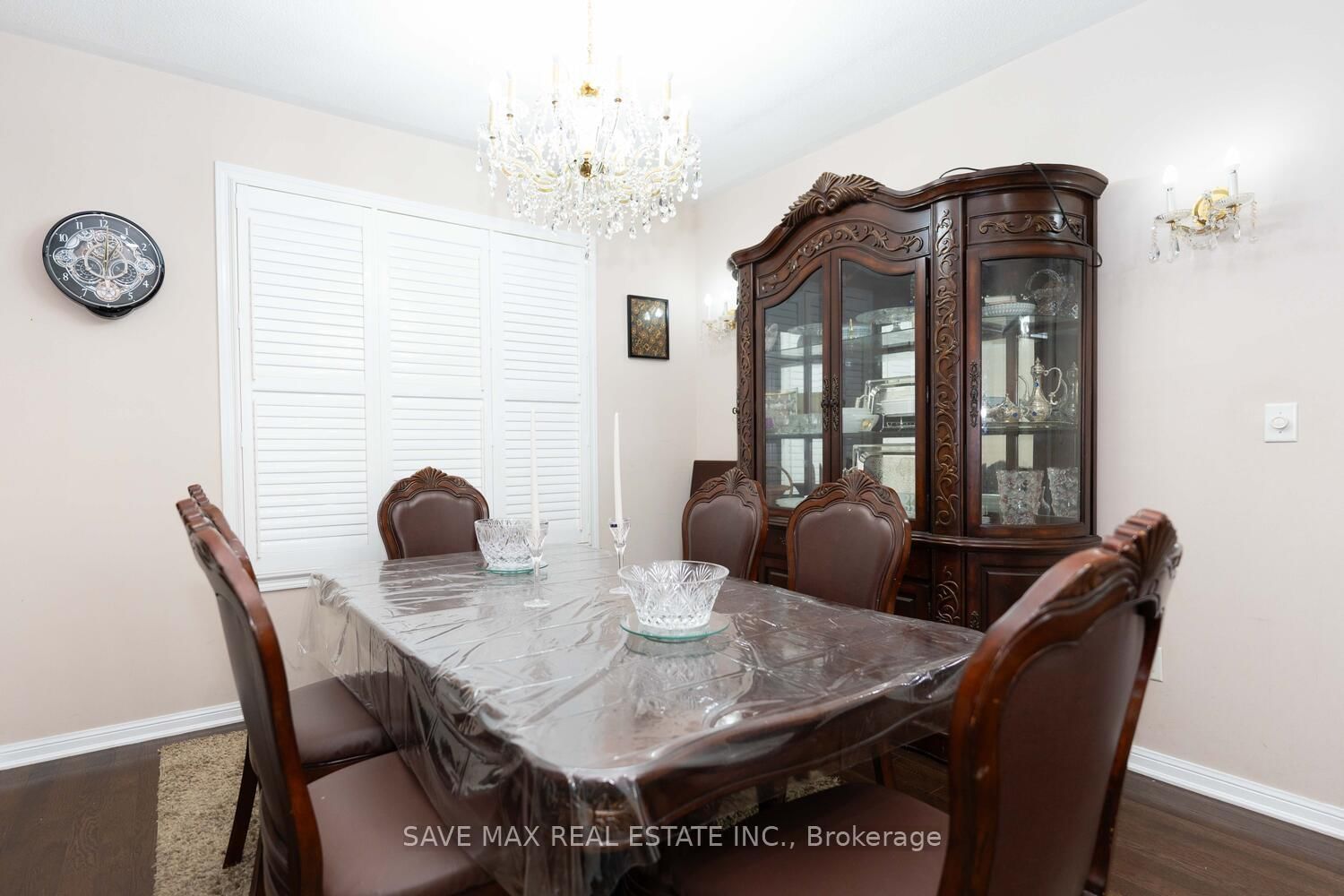 4 Donomore Drive • Brampton, ON photo 4