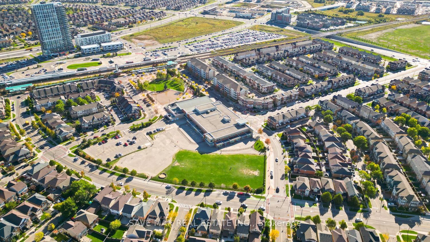 4 Donomore Drive • Brampton, ON photo 43