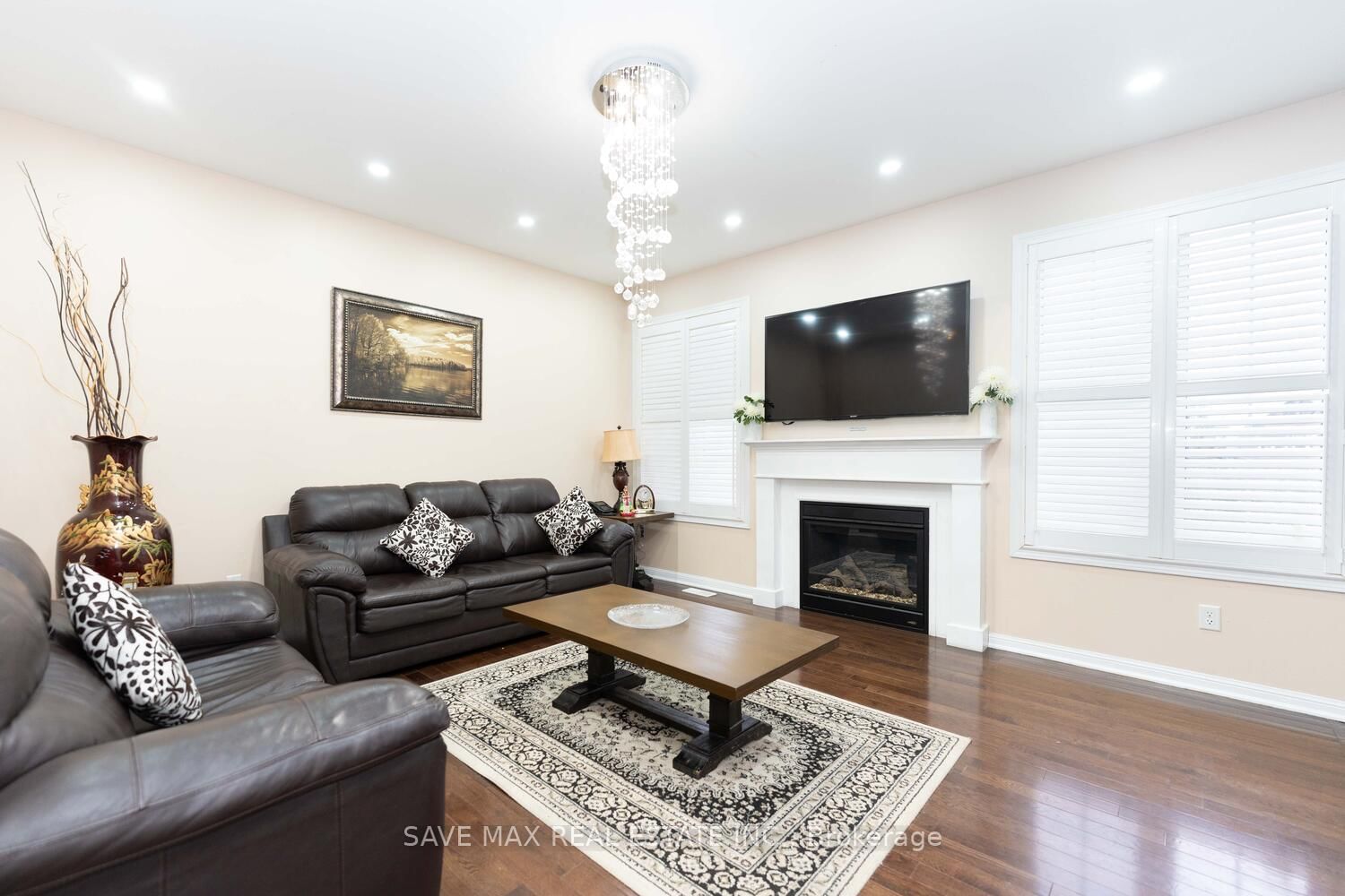 4 Donomore Drive • Brampton, ON photo 6