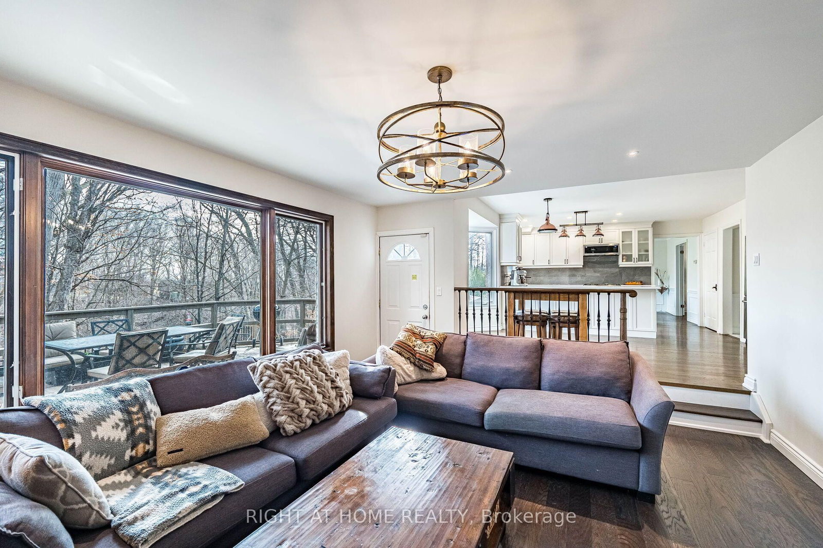 1941 Four Seasons Drive • Burlington, ON photo 21