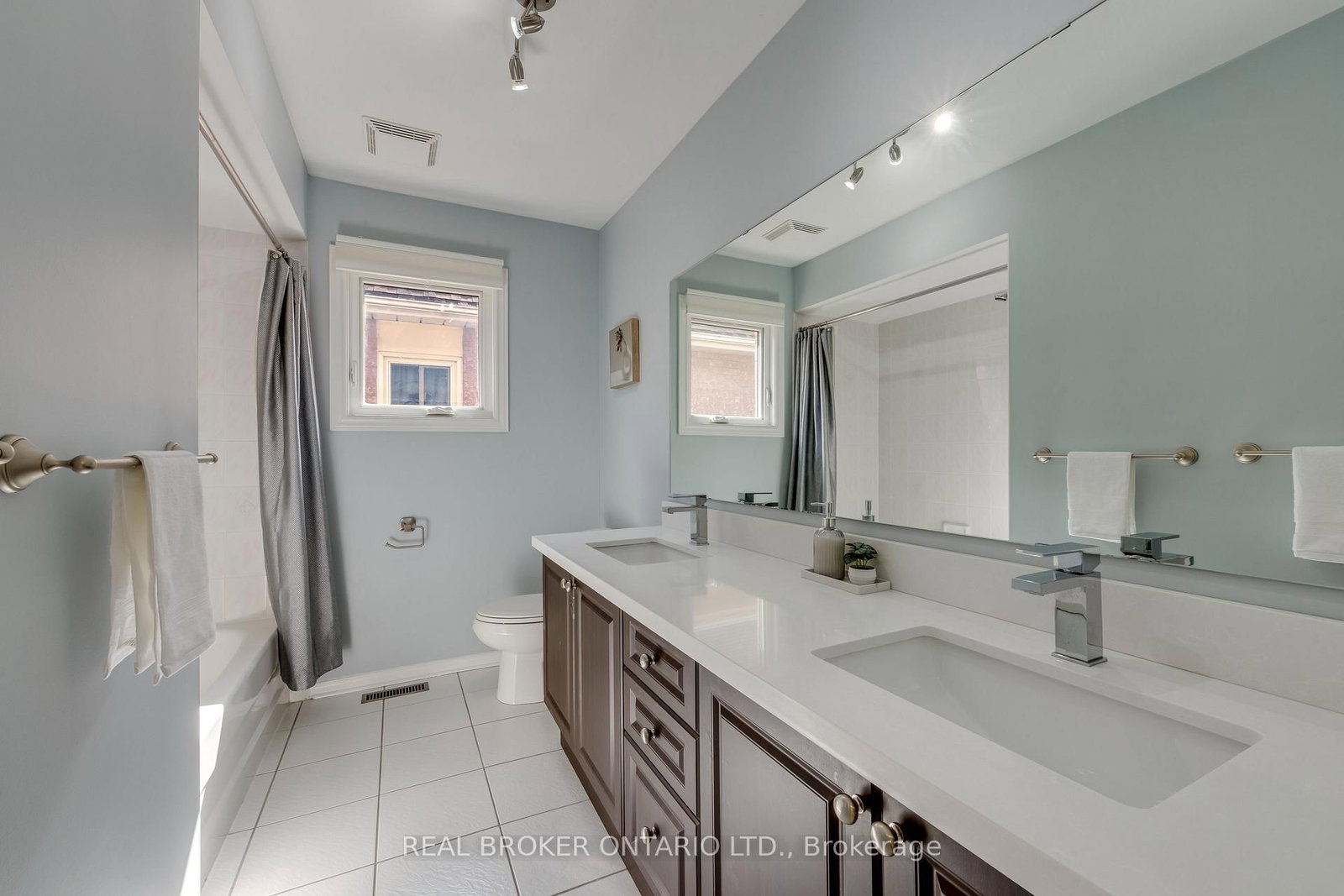 6781 Gracefield Drive • Mississauga, ON photo 32