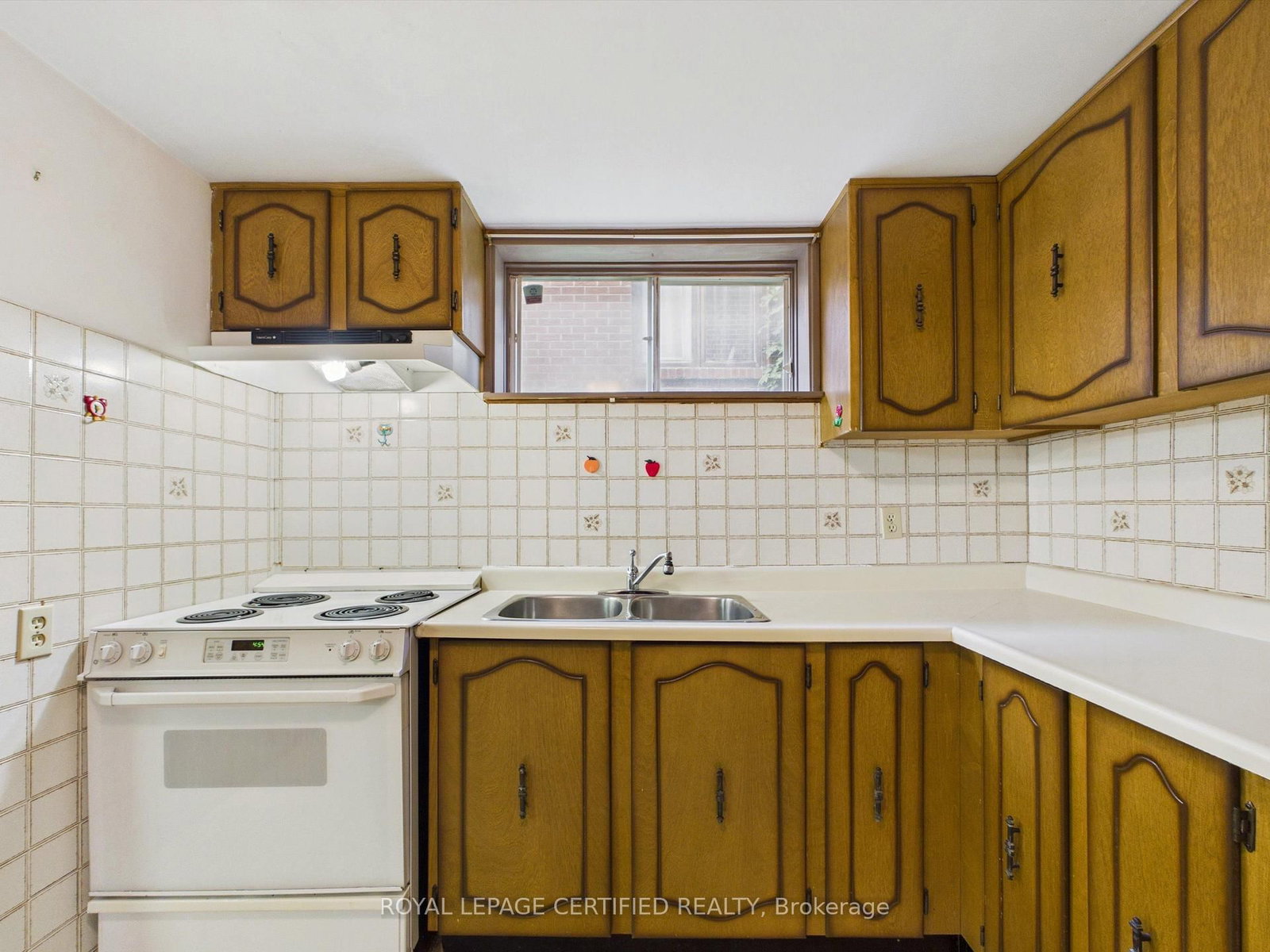 196 Mount Olive Drive • Toronto, ON photo 34