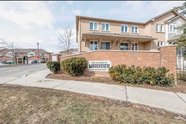 165 - 833 Scollard Court
