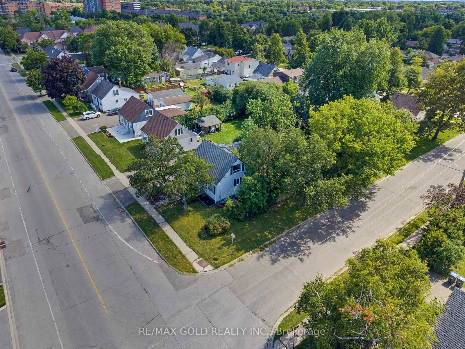 23 Pleasantview Avenue • Brampton, ON photo 24