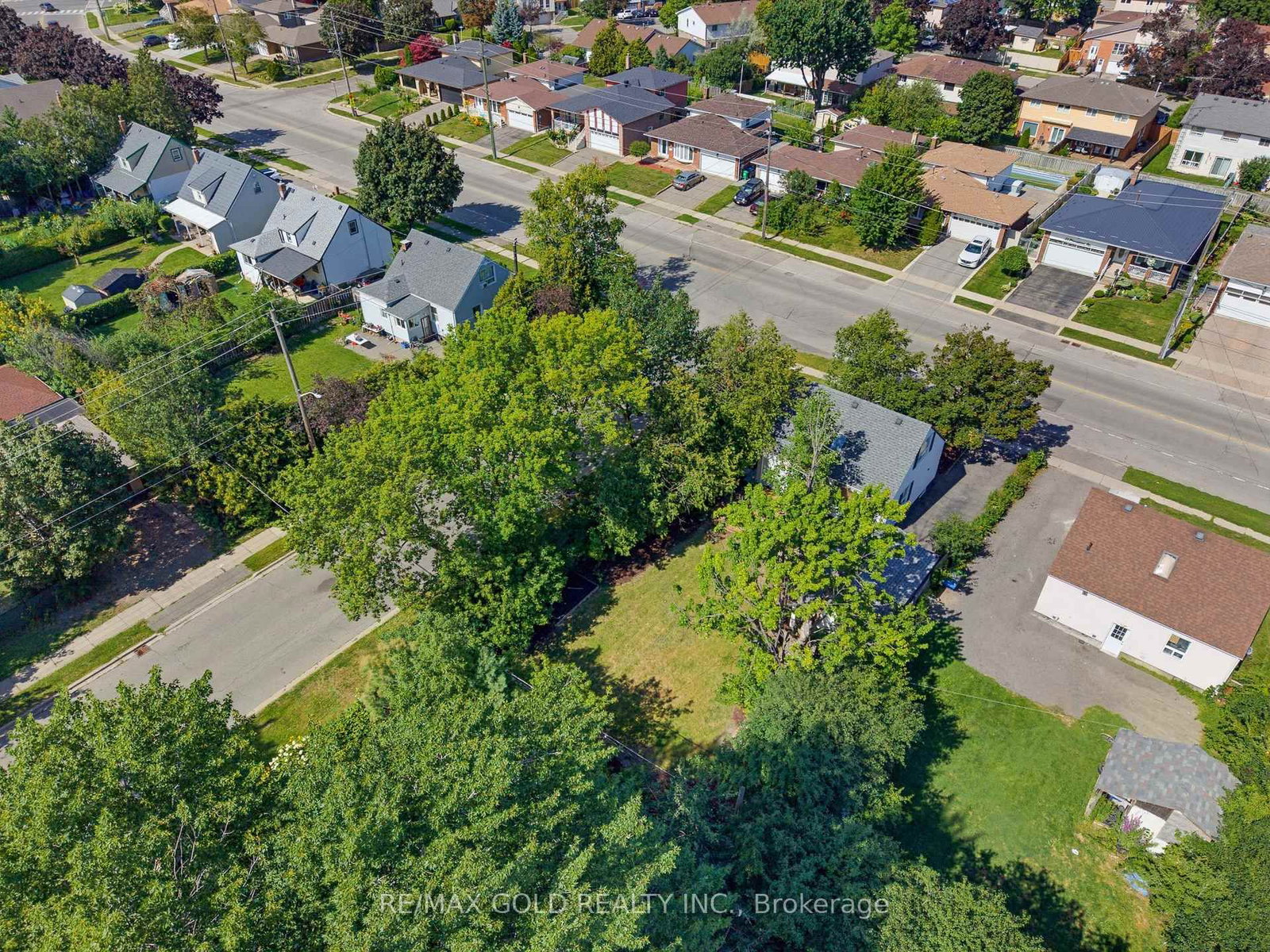 23 Pleasantview Avenue • Brampton, ON photo 26