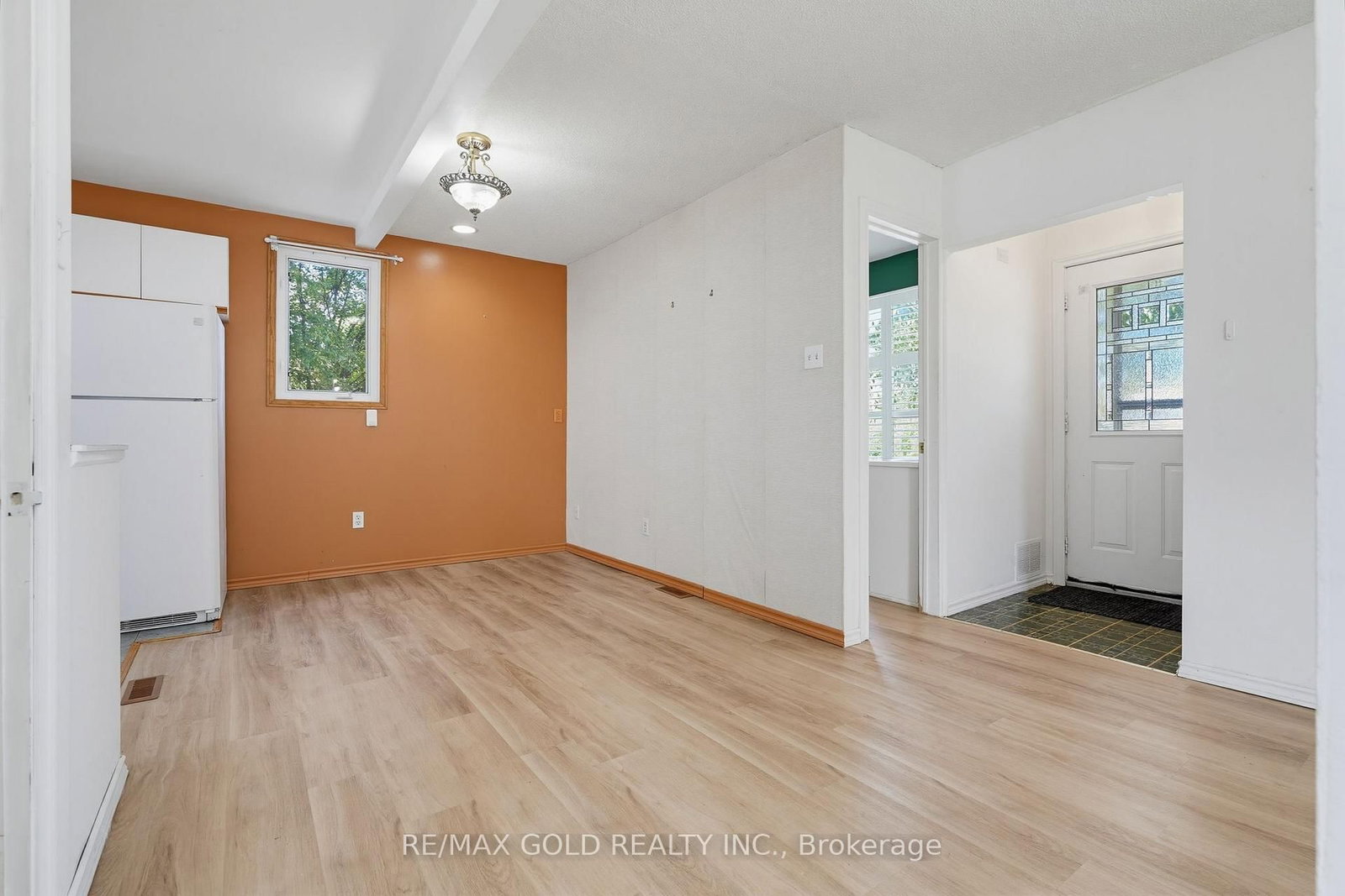 23 Pleasantview Avenue • Brampton, ON photo 5