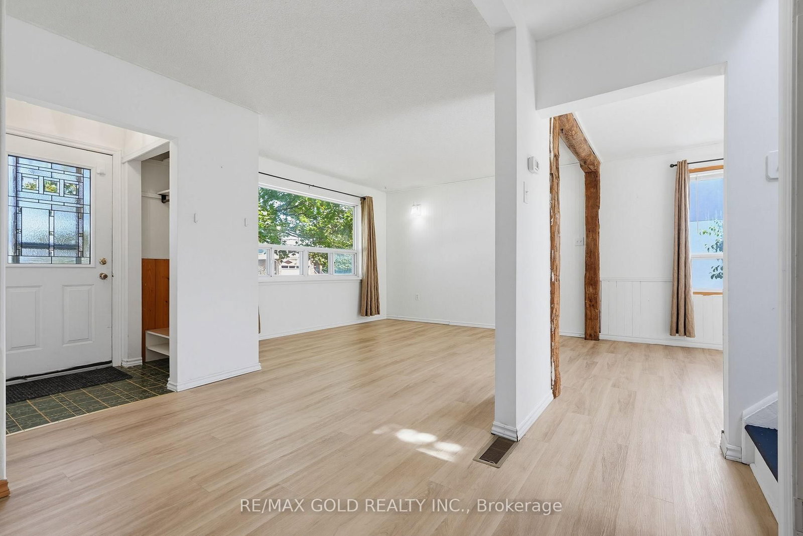 23 Pleasantview Avenue • Brampton, ON photo 6