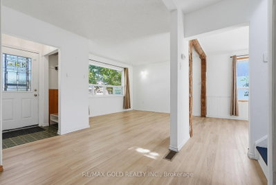 23 Pleasantview Avenue • Brampton, ON photo 6