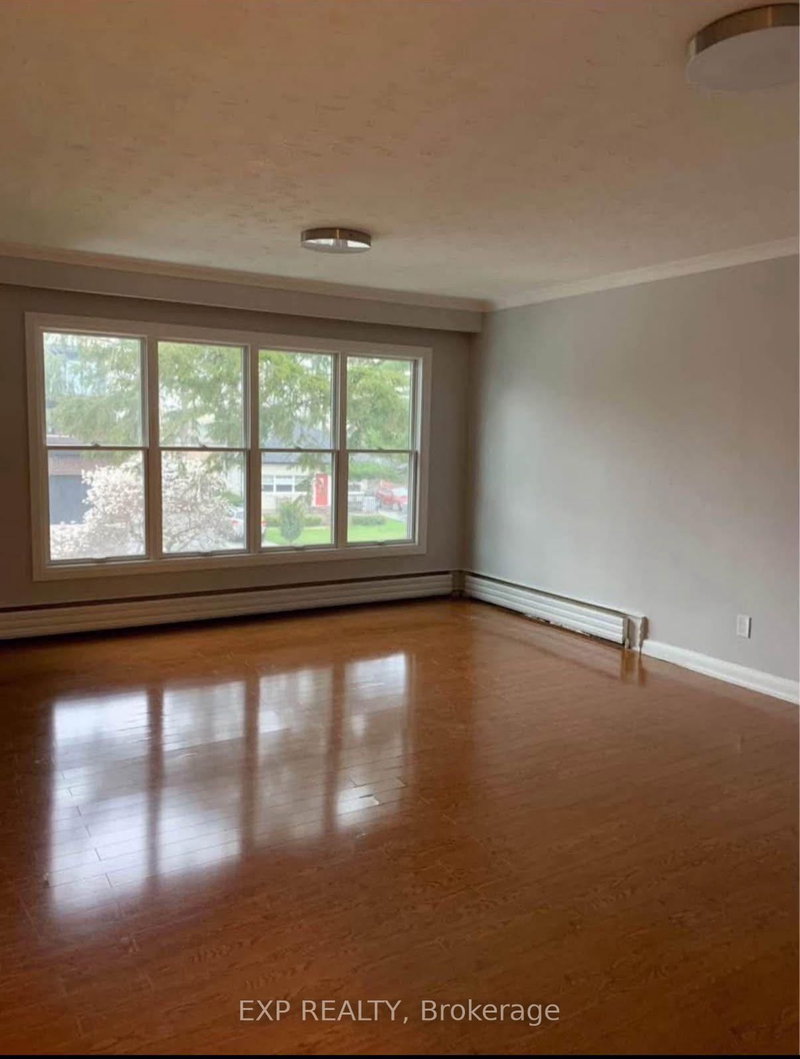 3 - 60 Maple Avenue S