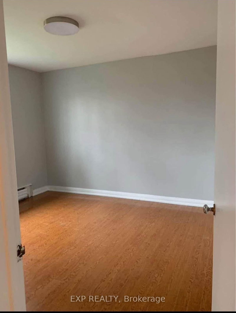 3 - 60 Maple Avenue S