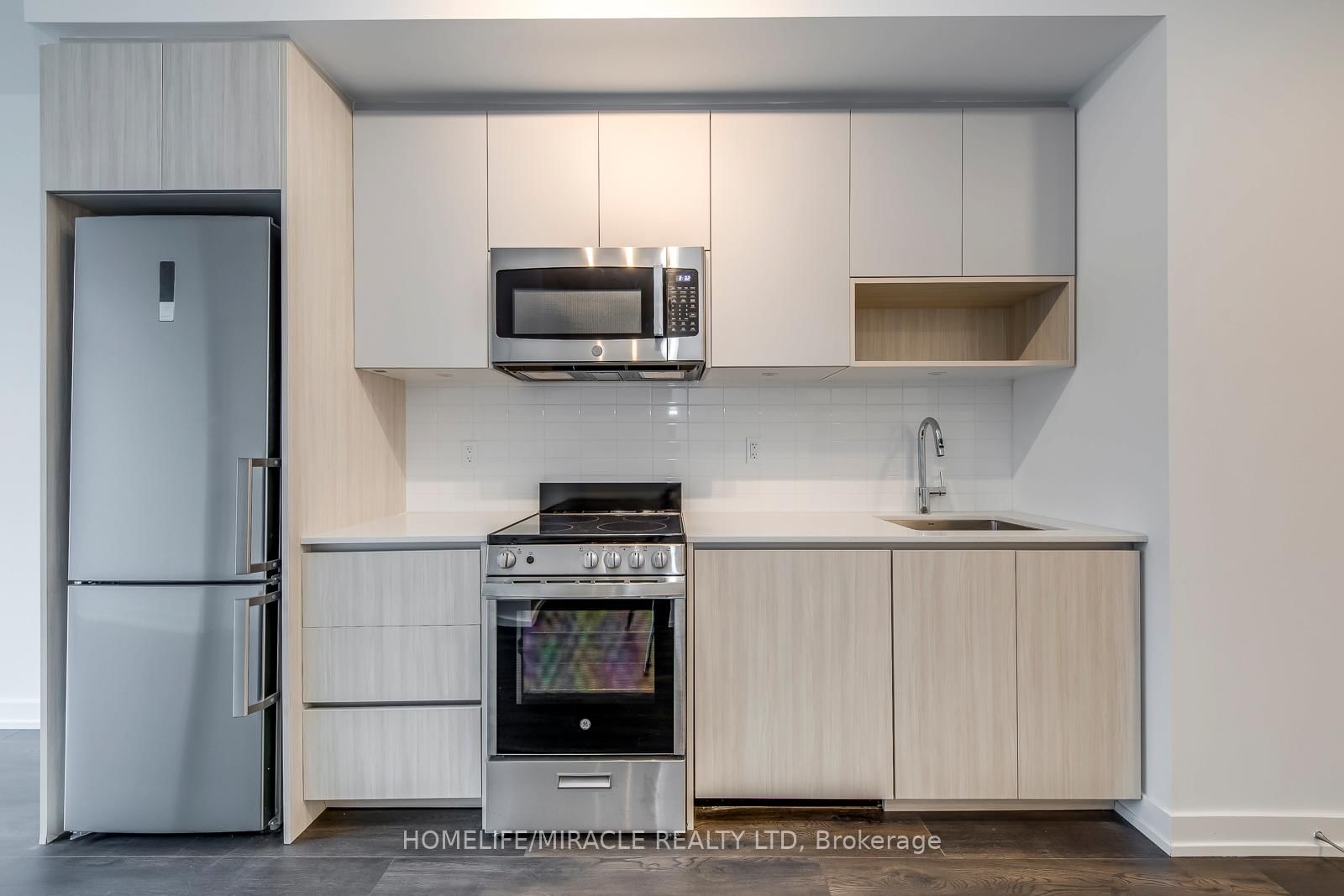 Condo for lease at 109-801 The Queensway, Toronto, Ontario, M8Z 1N4 - Stonegate-Queensway - MLS: W13711908