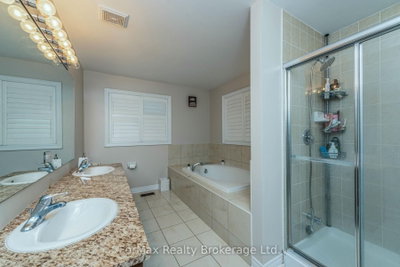 70 Zanetta Brampton,ON L6Y 6A2 — Photo 37